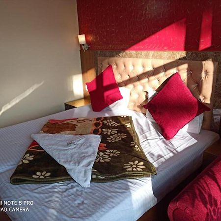 Hotel King Palace - Nature-Valley-Luxury-Room - Prime Location With Parking Facilities ชิมลา ภายนอก รูปภาพ