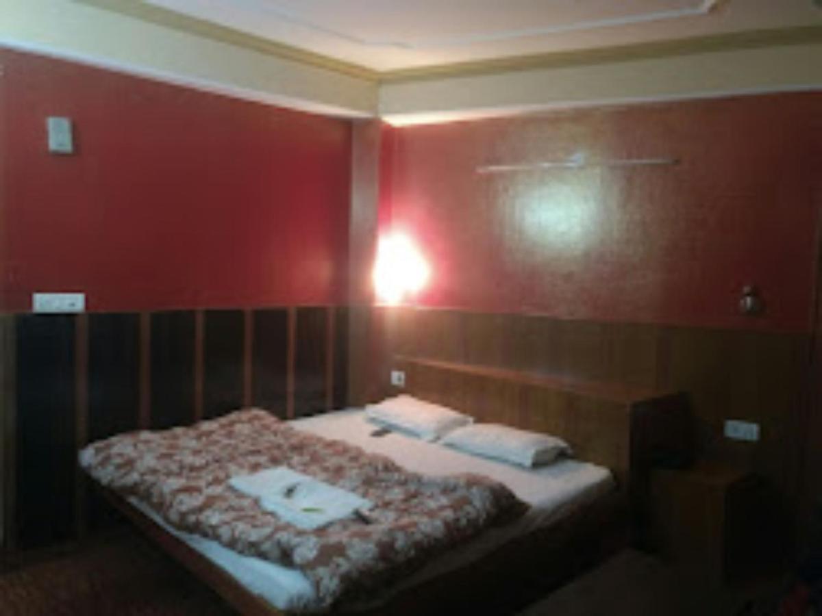 Hotel King Palace - Nature-Valley-Luxury-Room - Prime Location With Parking Facilities ชิมลา ภายนอก รูปภาพ
